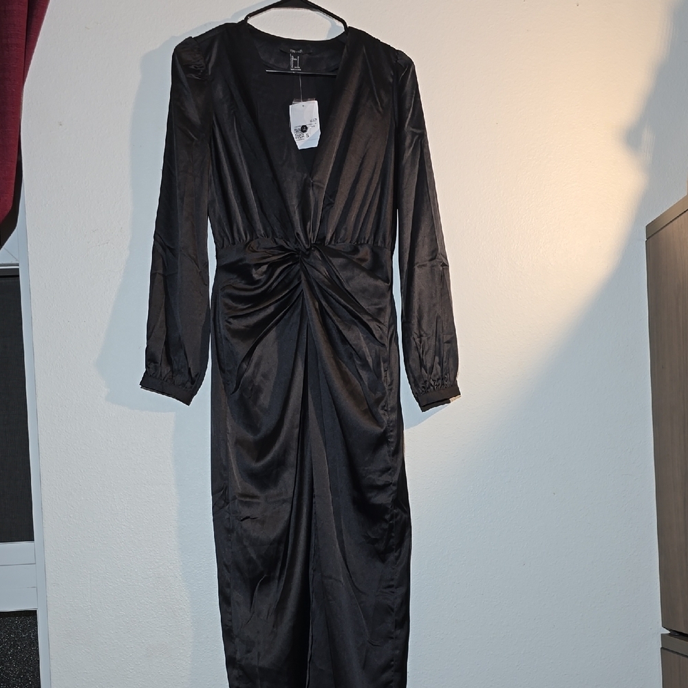 NWT Forever 21 Black Ruched Sheath Dress